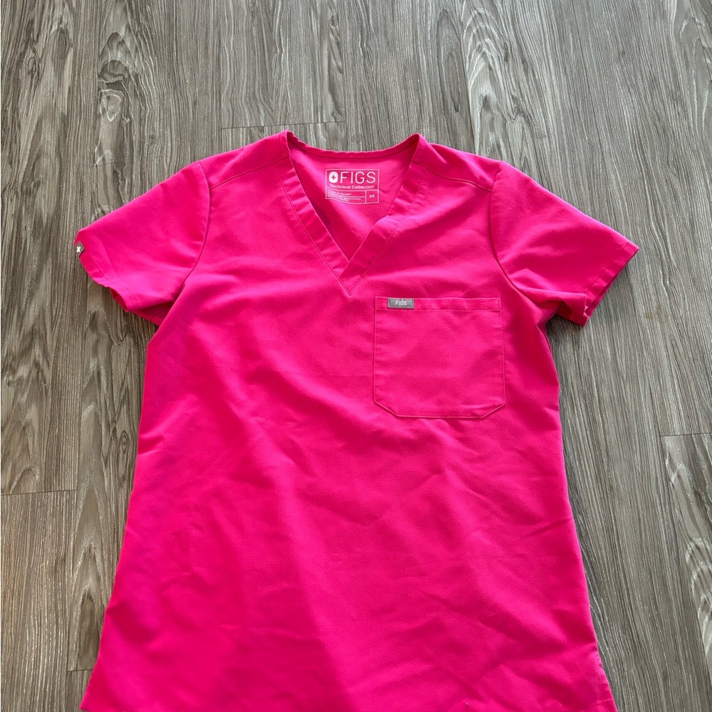 Figs Scrub Top